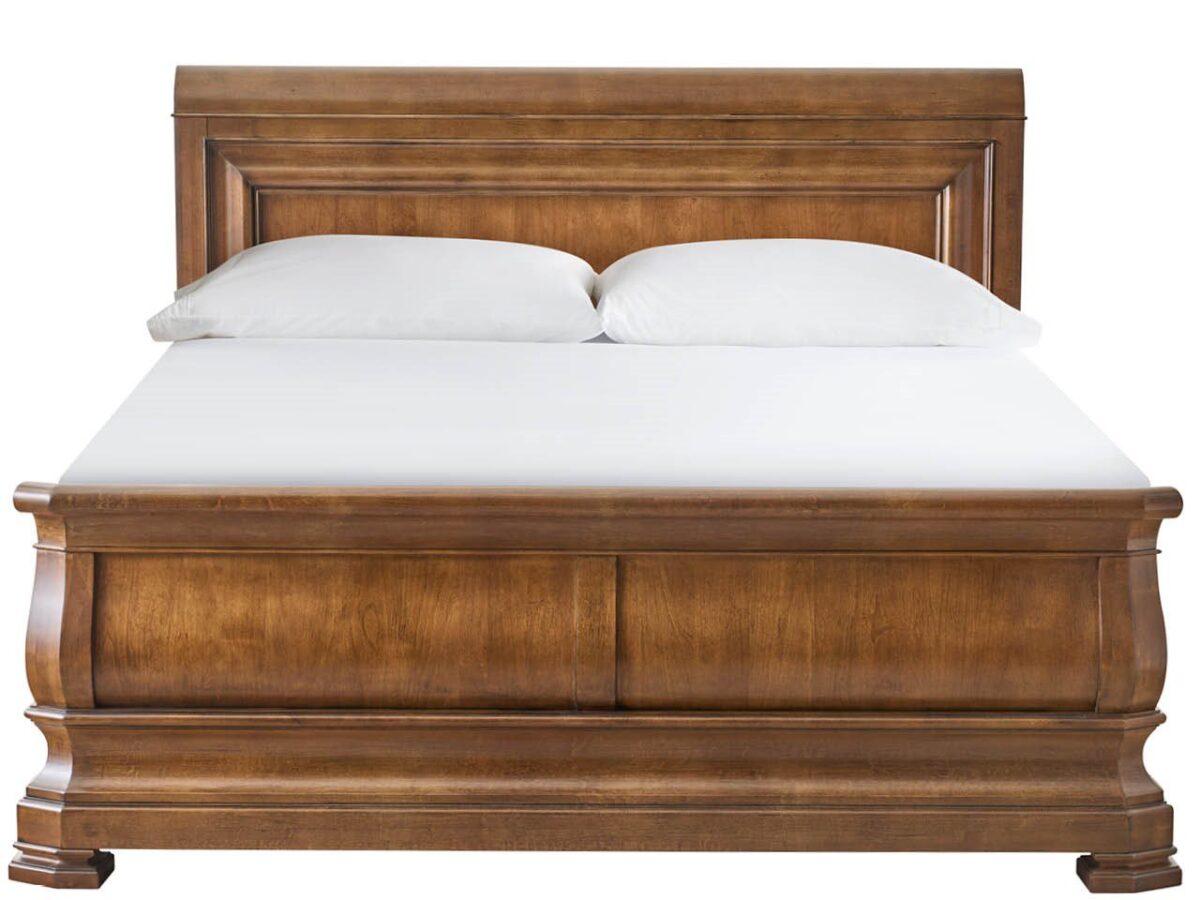 Traditional Sleigh Bed