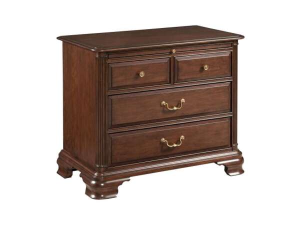 Hadleigh Bachelor's Chest